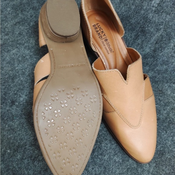 Tan Leather Women's Shoes - Picture 7 of 9